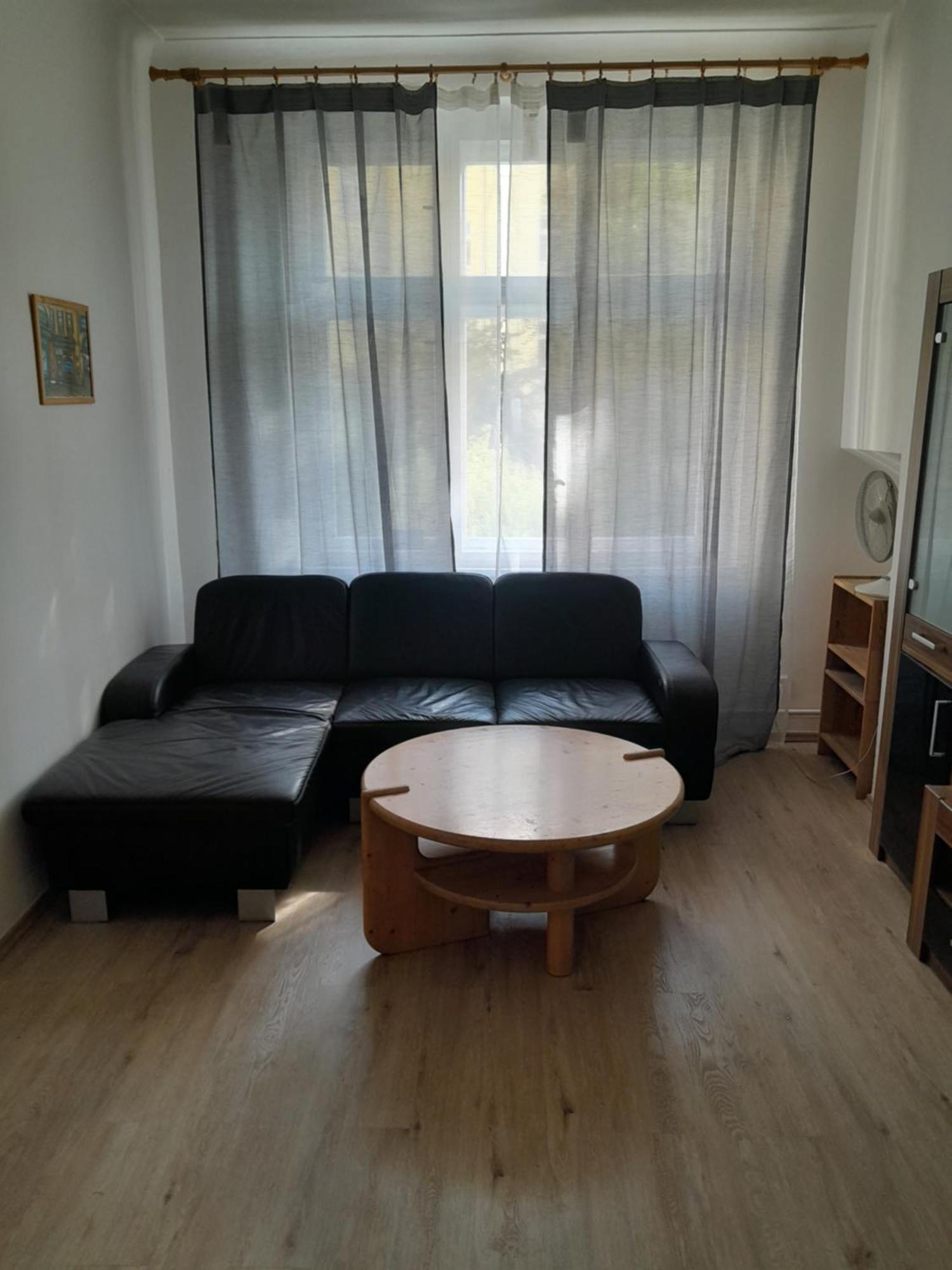 Lubert Apartmany S.R.O Praga Esterno foto